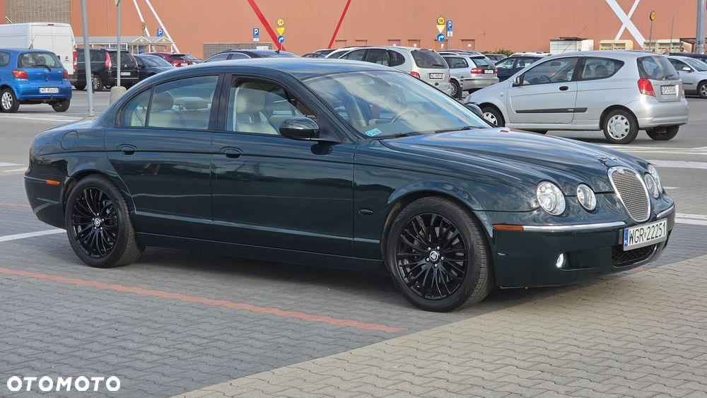 Jaguar S-Type 4.2 V8 Executive - 7