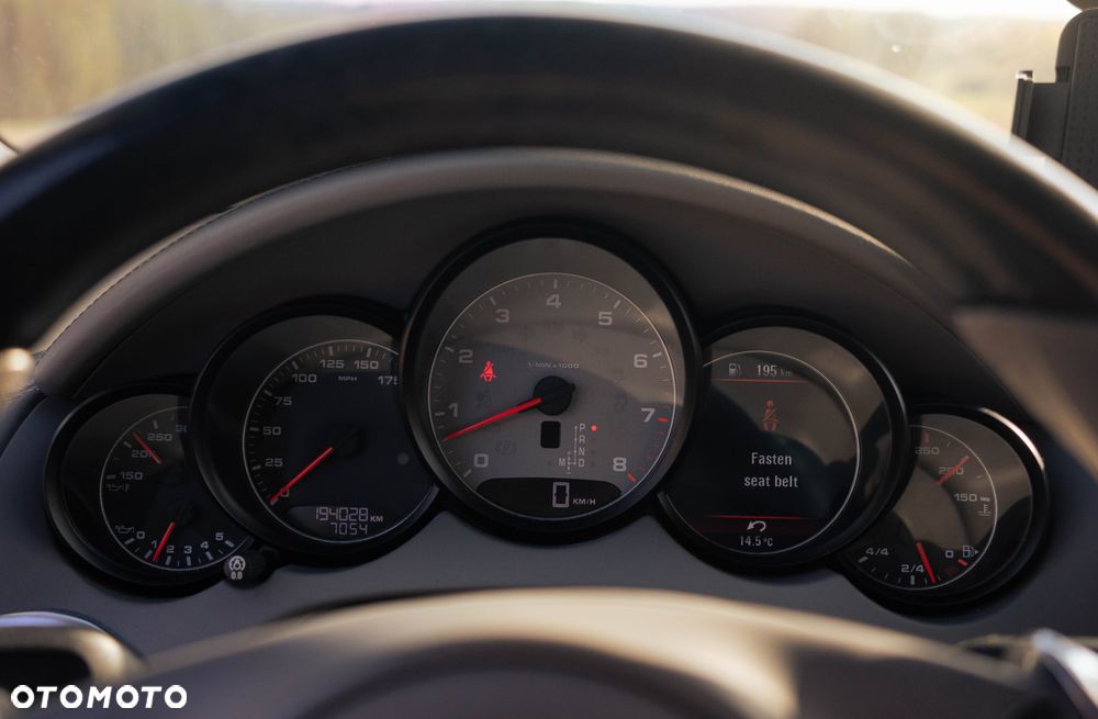 Porsche Cayenne S - 13