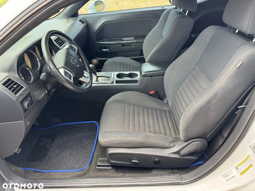 Dodge Challenger Automatik SXT Plus - 9