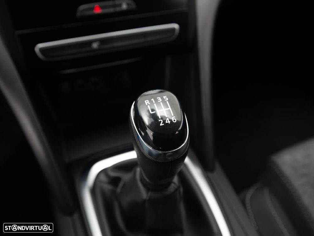 Renault Mégane 1.5 Blue dCi Limited - 19