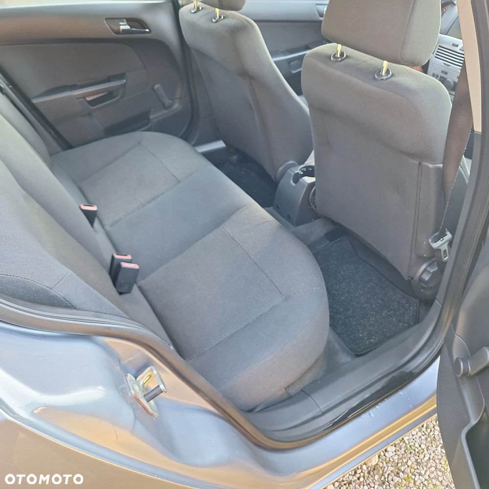 Opel Astra - 21