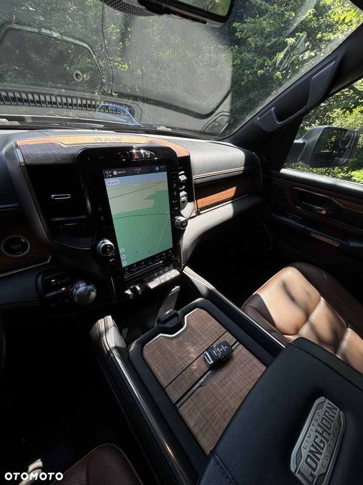 RAM 1500 Crew Cab Longhorn - 20