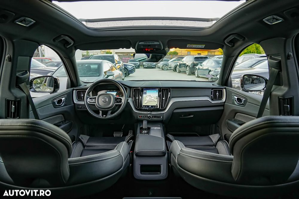 Volvo XC 60 Recharge T8 Twin Engine eAWD R-Design - 19