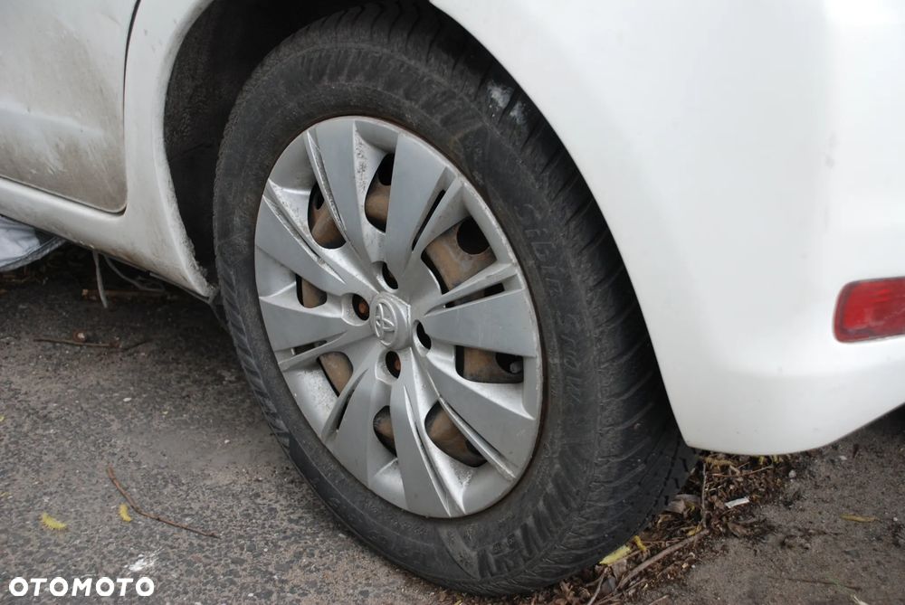Toyota Yaris 1.0 Active - 10