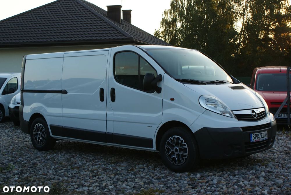 Opel Vivaro - 20