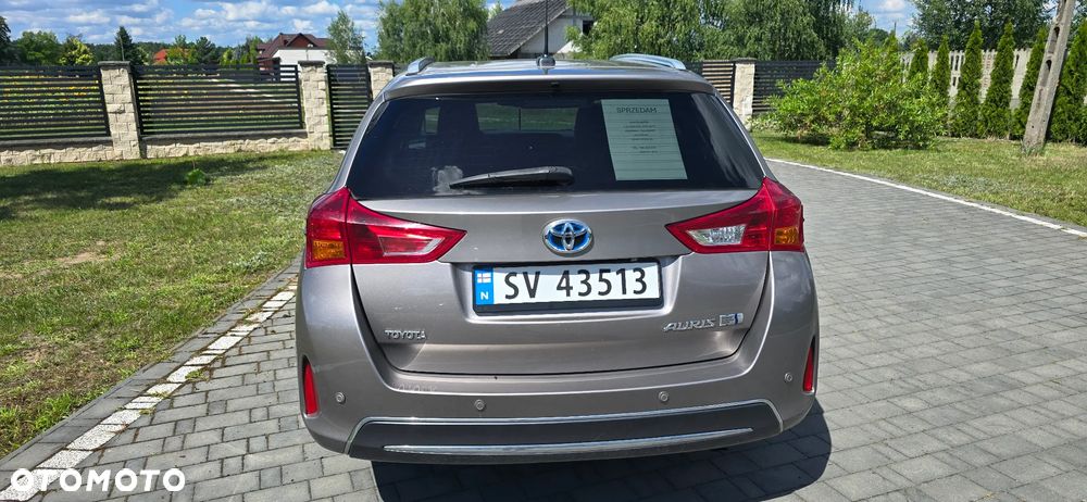 Toyota Auris 1.8 HSD Luna - 11