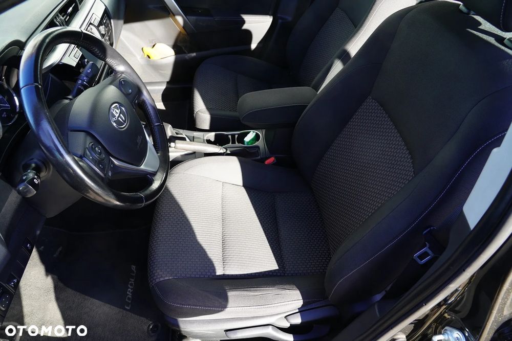 Toyota Corolla 1.6 Comfort - 17