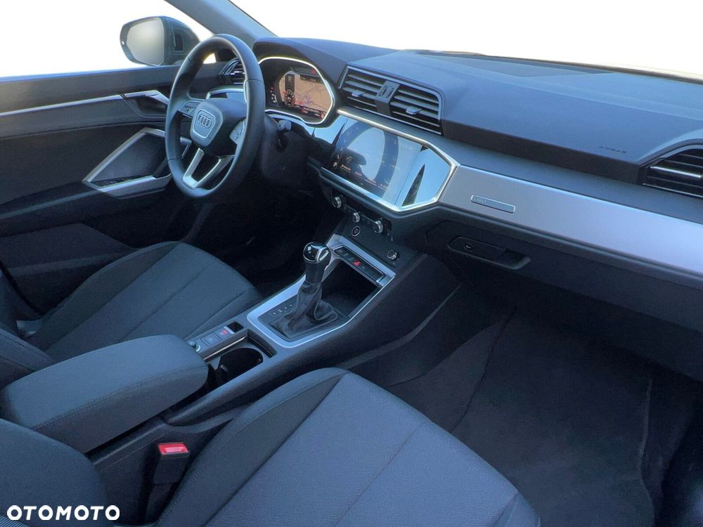 Audi Q3 Sportback - 14