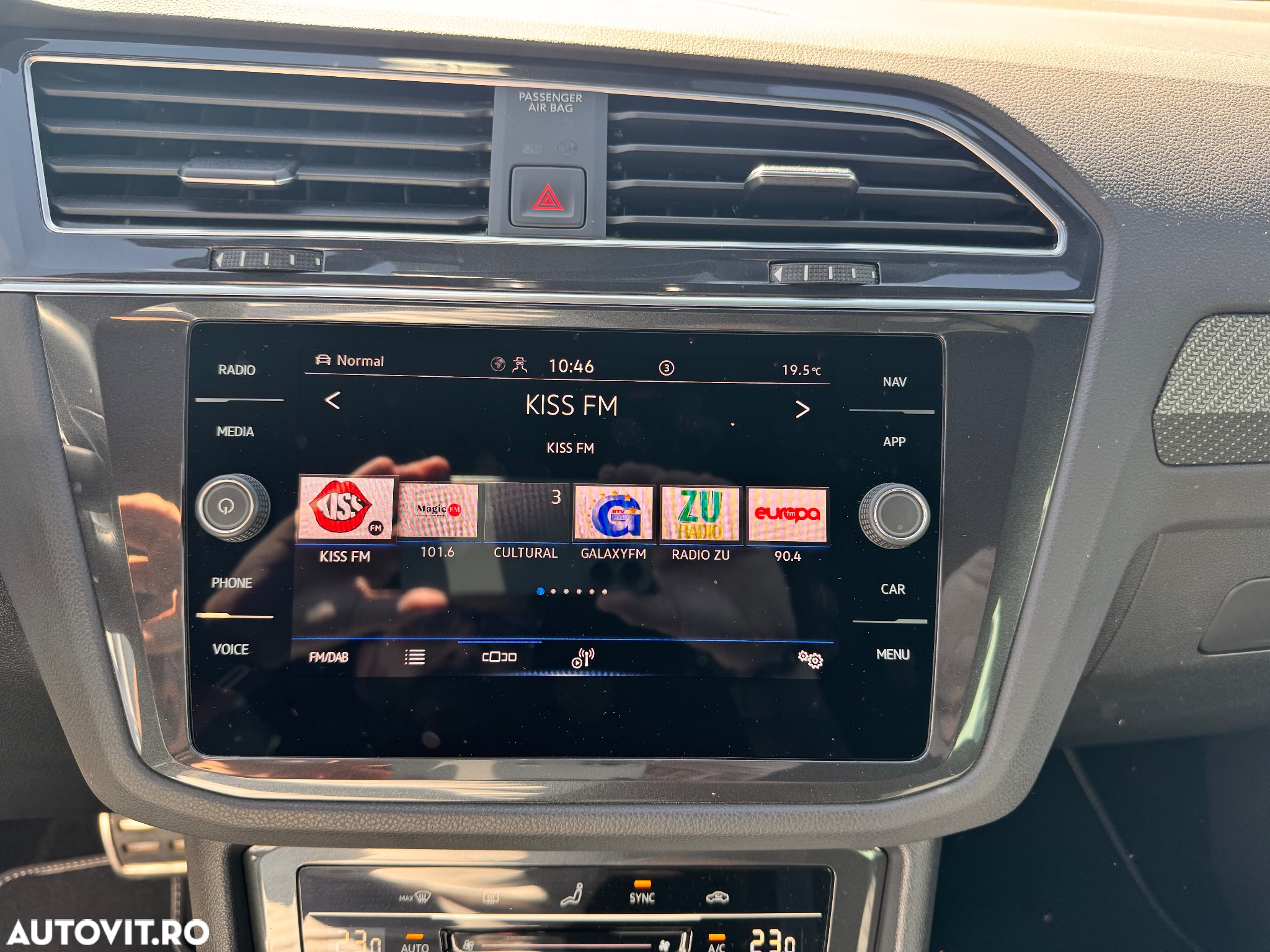 Volkswagen Tiguan 2.0 TDI SCR DSG 4Motion R-Line - 8