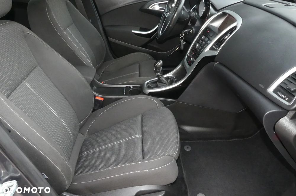 Opel Astra 1.4 T Cosmo - 8