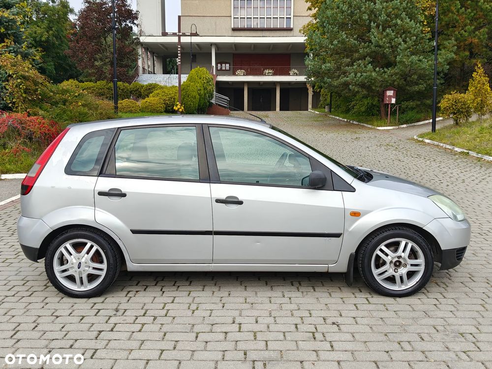 Ford Fiesta 1.3 - 25