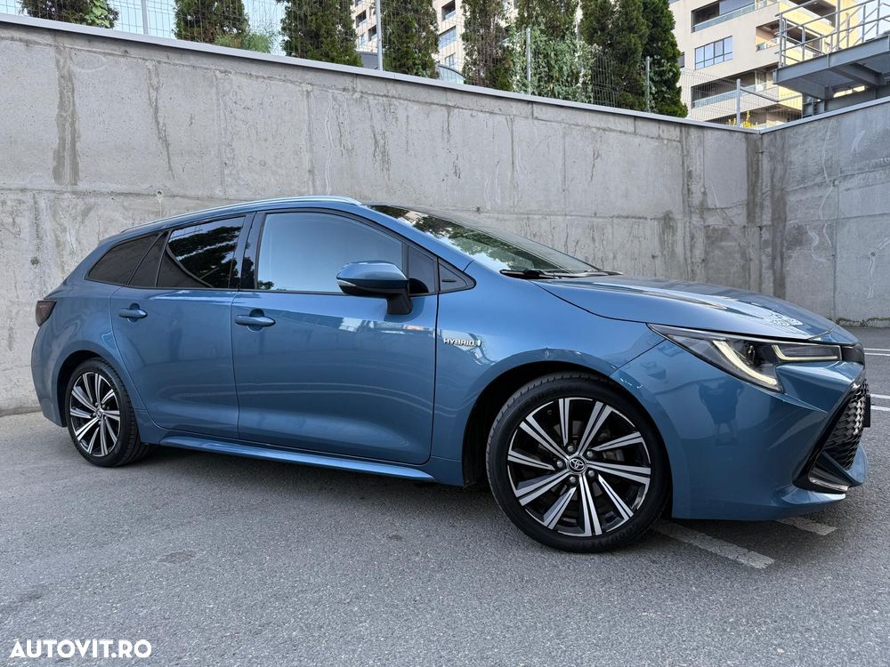 Toyota Corolla 1.8 HSD Dynamic - 3