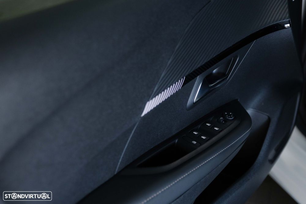 Peugeot e-208 50 kWh Allure - 18