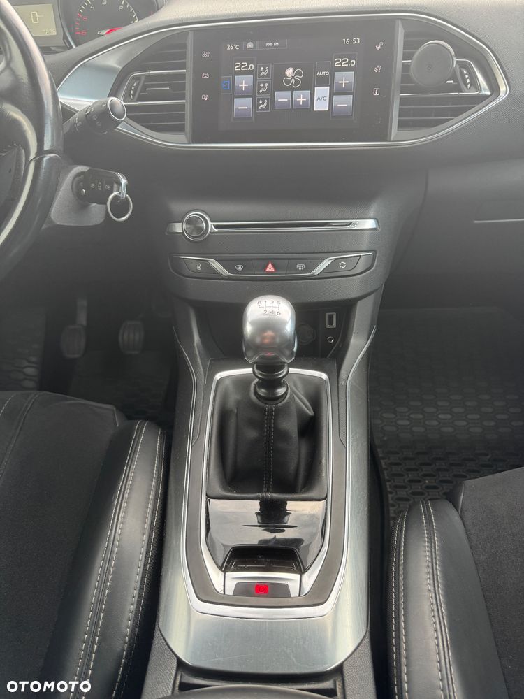 Peugeot 308 1.6 e-HDi Allure S&S - 16