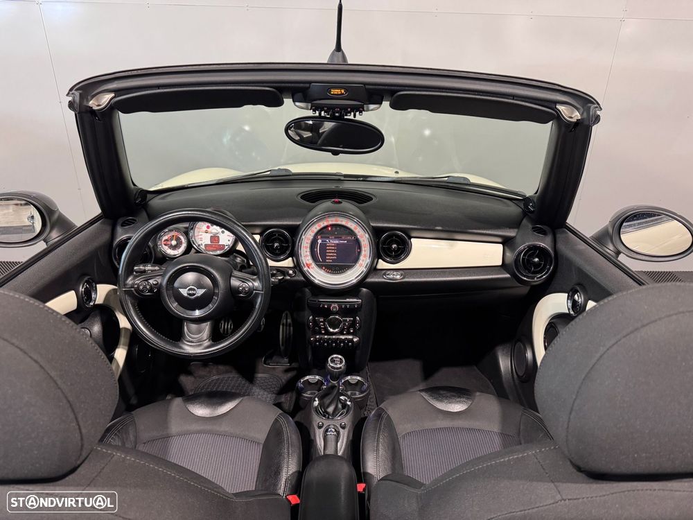 MINI Cabrio Cooper S - 32