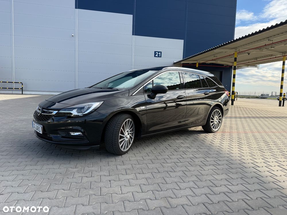 Opel Astra 1.6 CDTI Dynamic S&S - 2