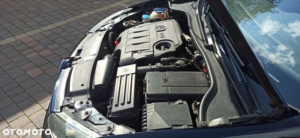 Volkswagen Golf VI 1.6 TDI Highline - 18