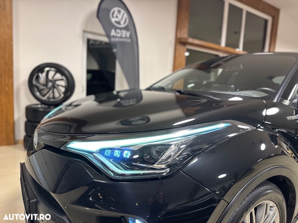 Toyota C-HR Lounge - 32