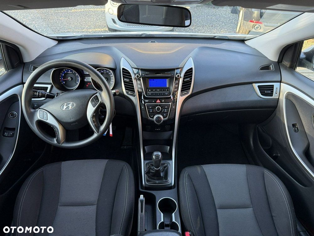 Hyundai i30 1.4 Classic + - 14