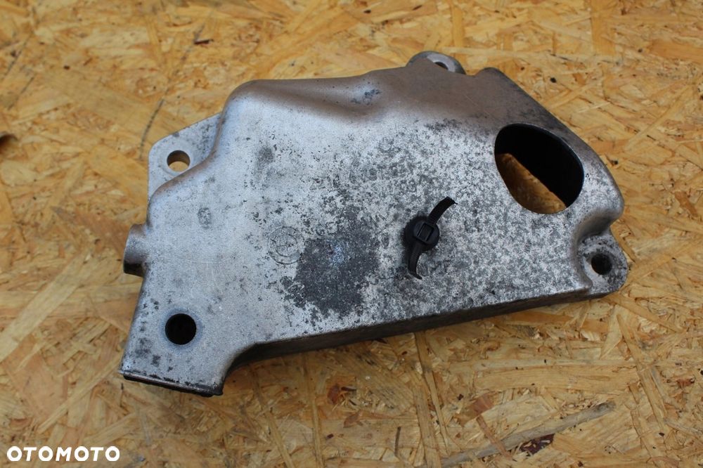 Łapa silnika BMW F10 F11 2.0D LEWA 6781241 - 1