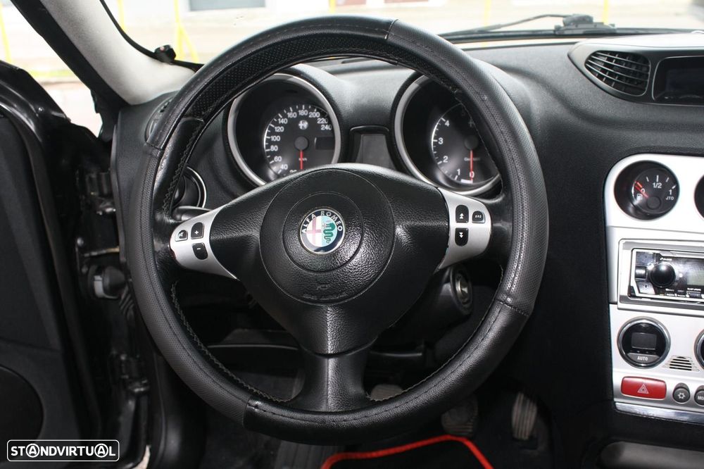 Alfa Romeo 156 1.9 JTD - 14