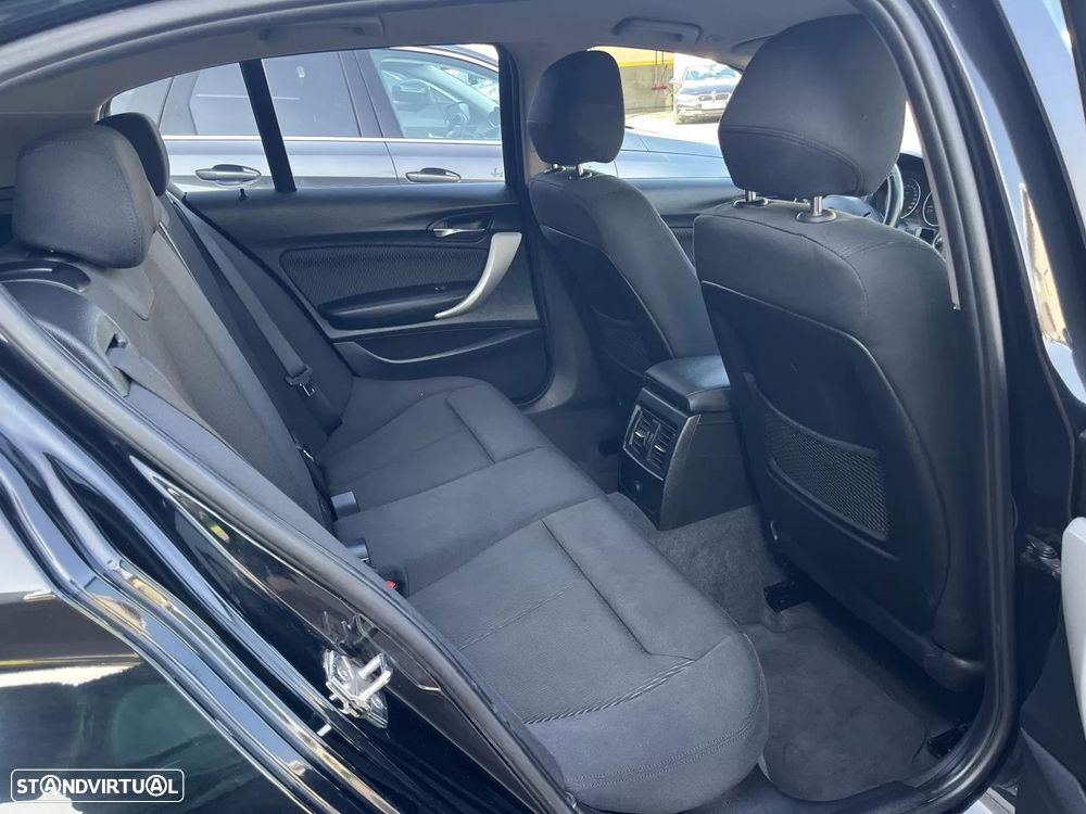 BMW 116 dA Line Sport - 42