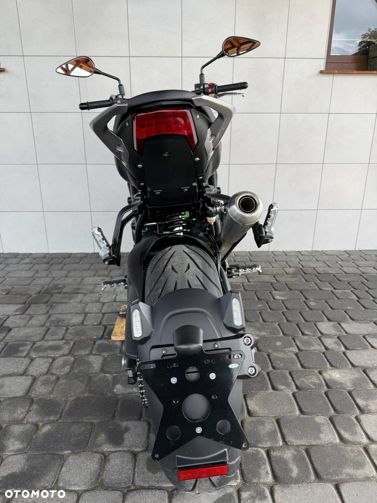 Benelli 752 S - 5
