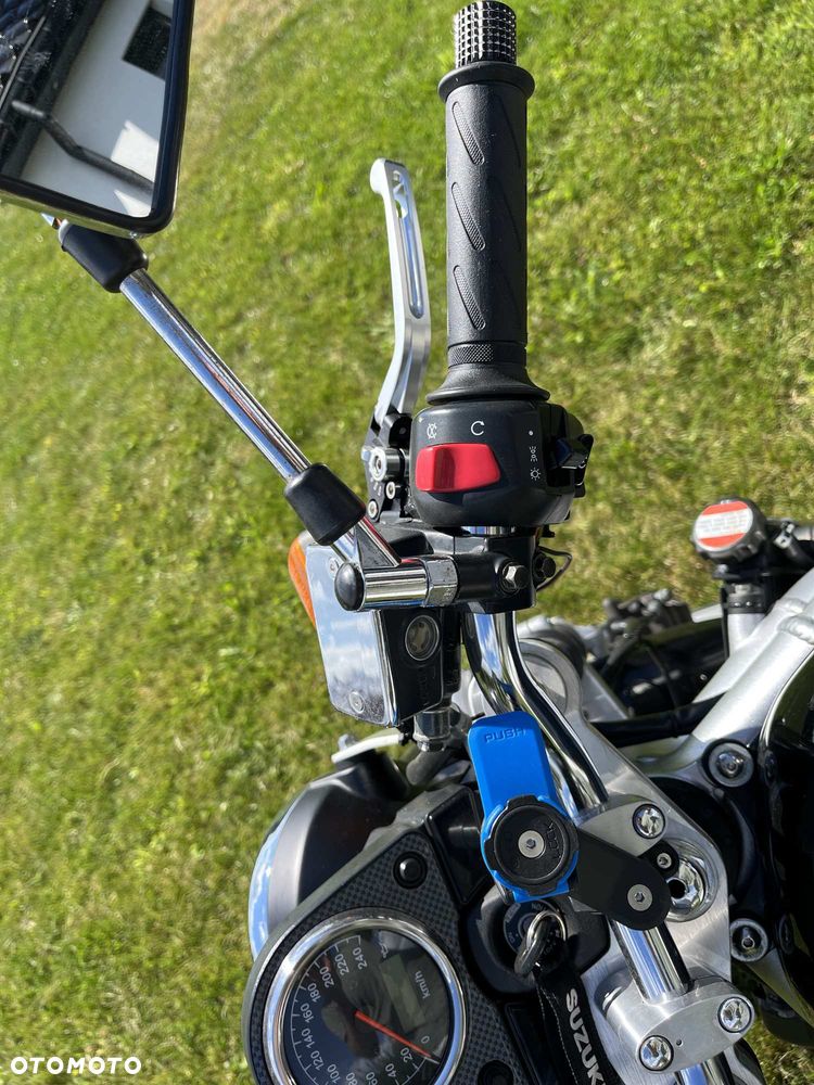 Suzuki SV - 8