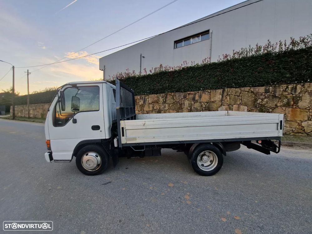 Isuzu nkr 3.0 turbo - 3