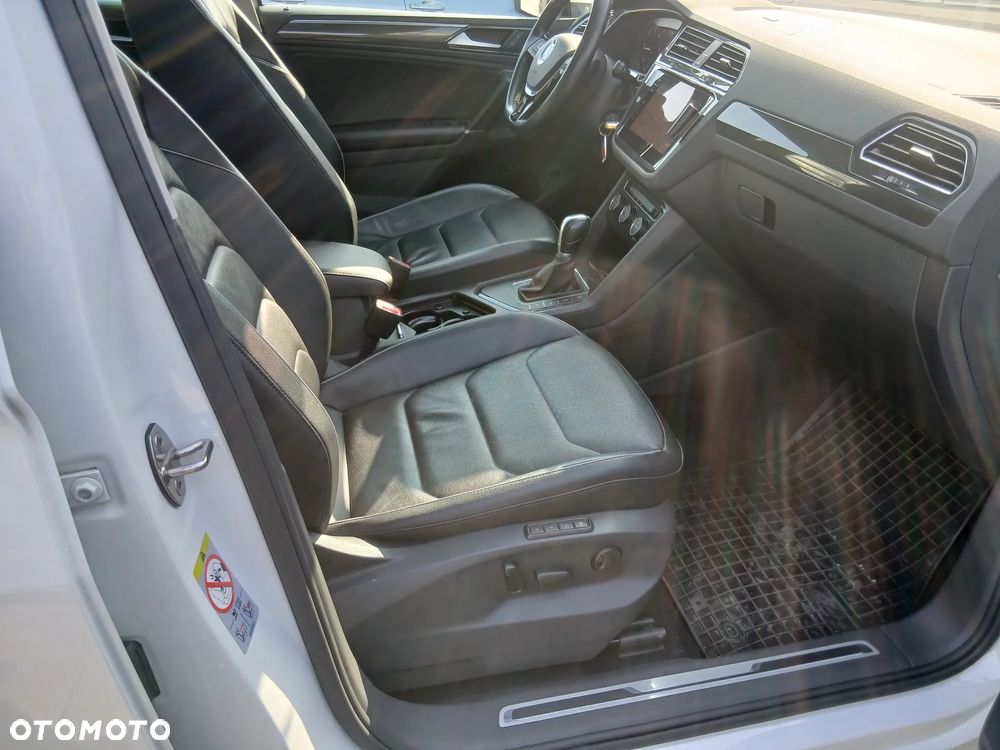Volkswagen Tiguan 2.0 TDI SCR DSG R-Line - 29