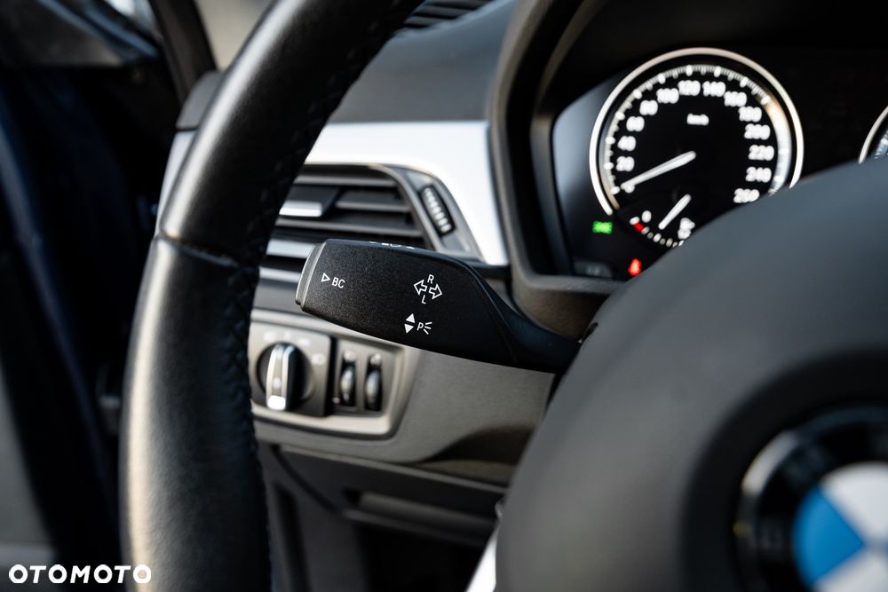 BMW X1 xDrive20i Sport - 32
