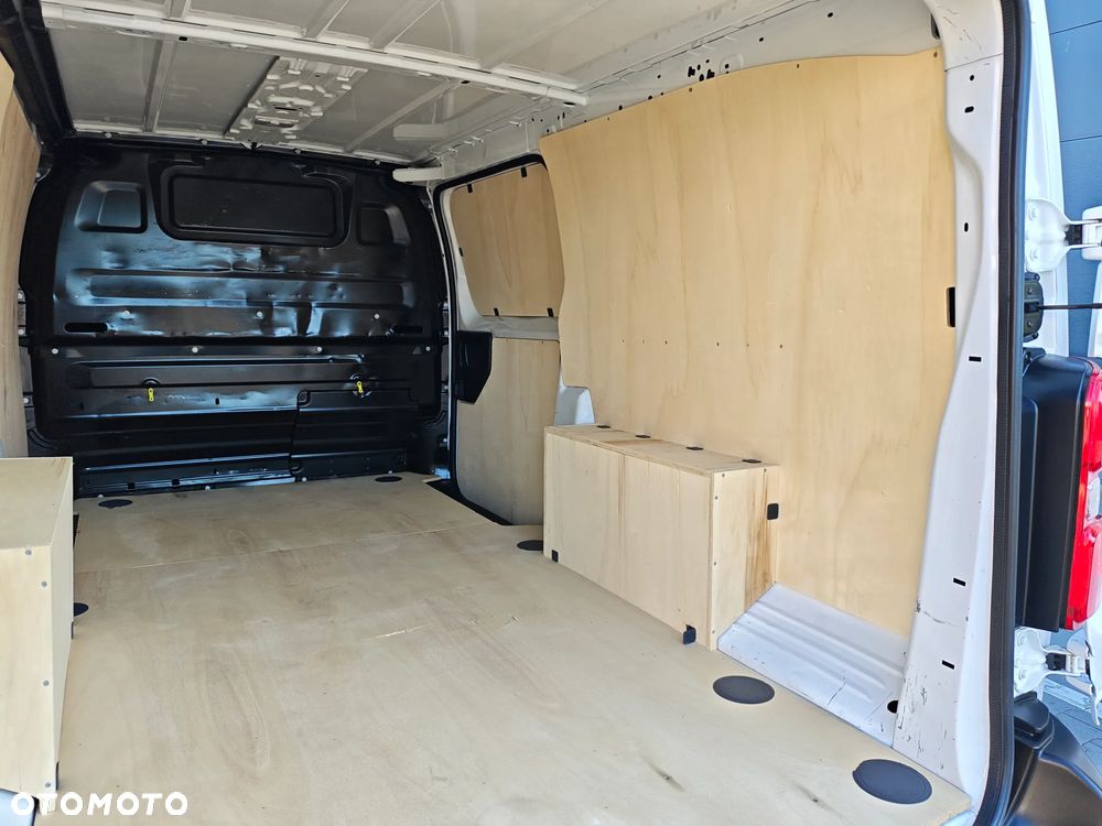 Opel Vivaro - 33