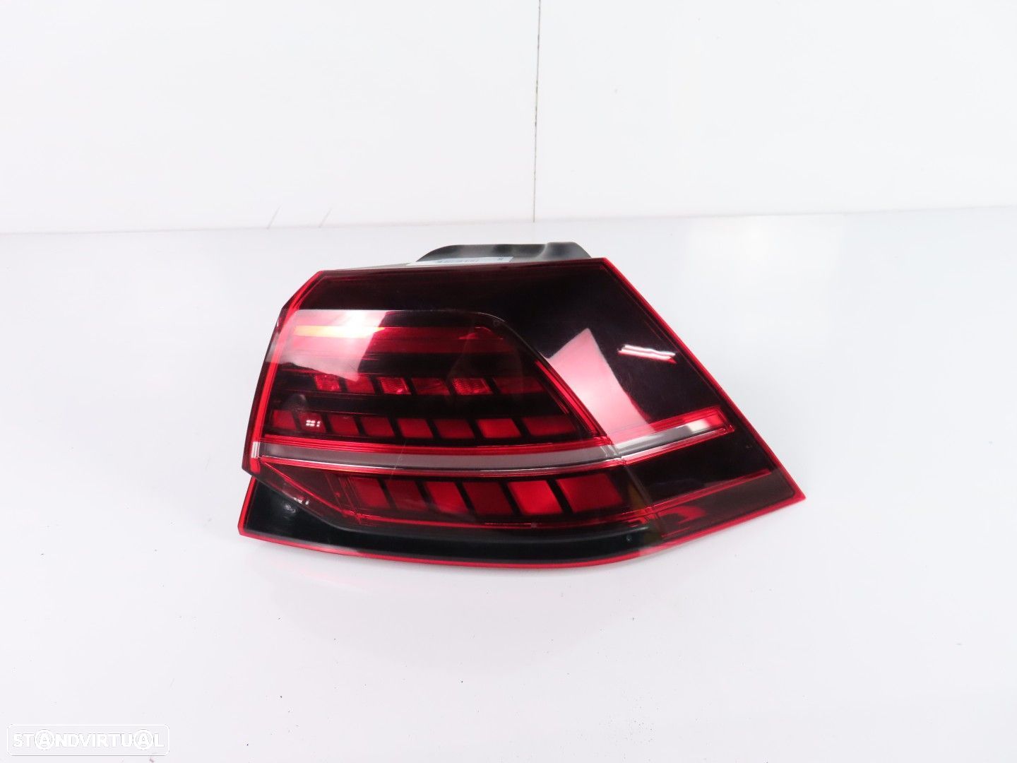 Farolim LED Direito/Trás Usado / Original VW GOLF VII (5G1, BQ1, BE1, BE2) 5G094... - 1