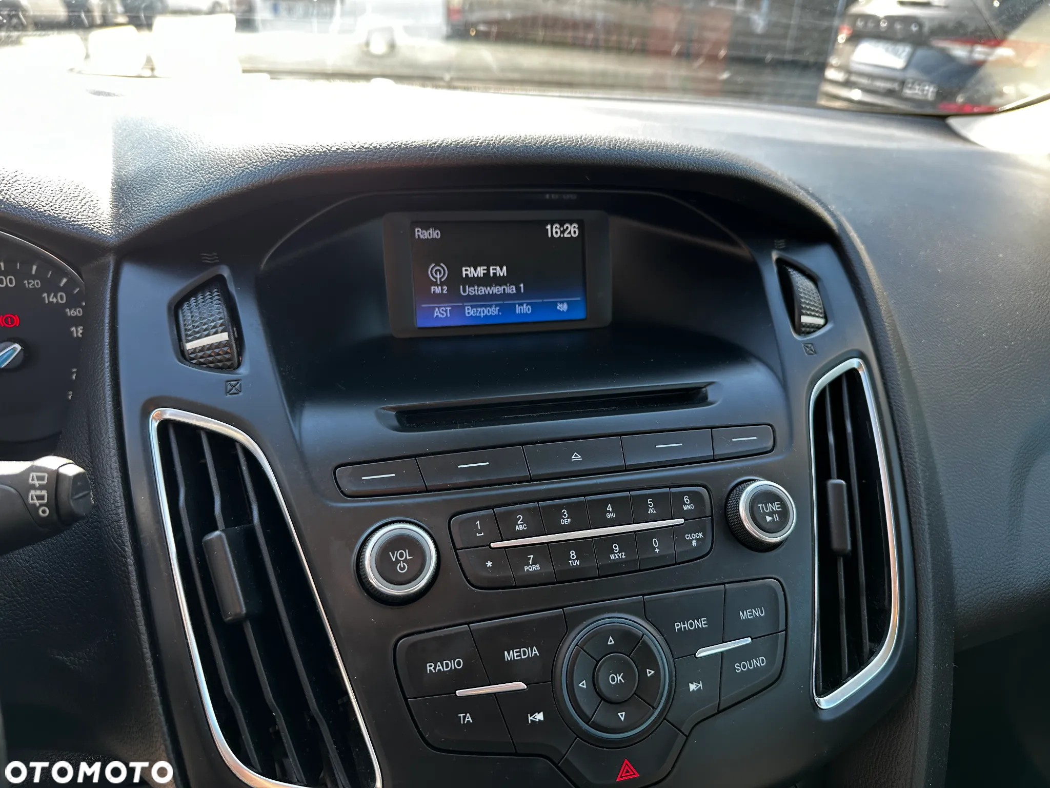Ford Focus - 12