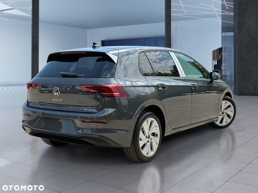 Volkswagen Golf - 3