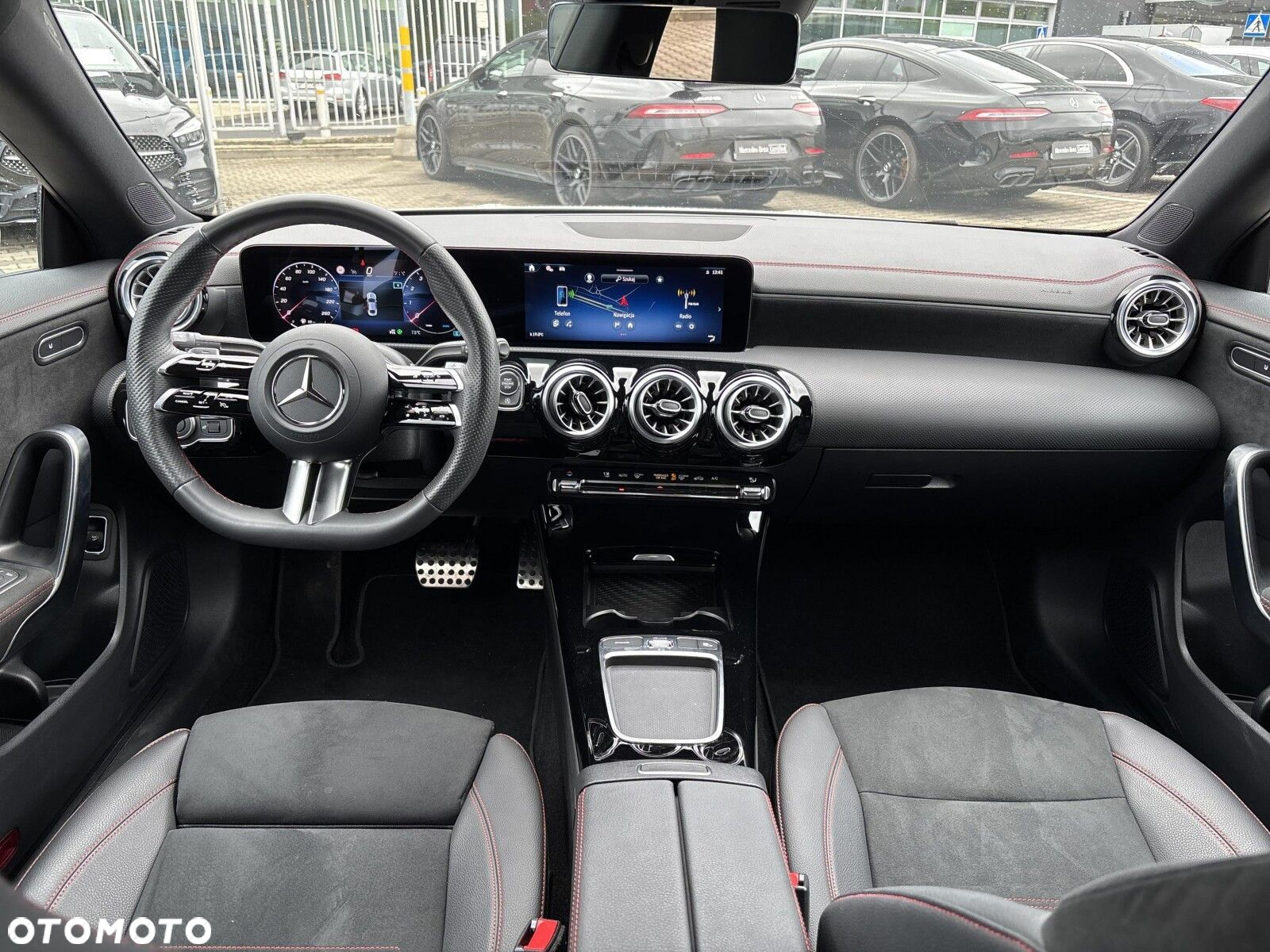 Mercedes-Benz CLA - 10
