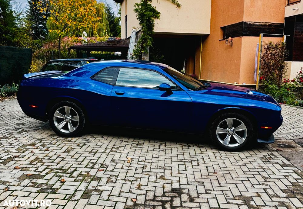 Dodge Challenger - 6