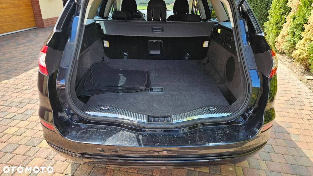 Ford Mondeo - 22