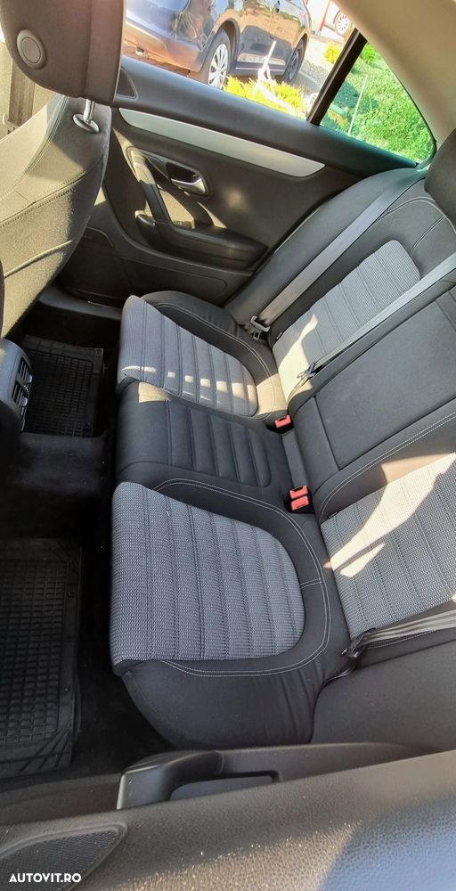 Volkswagen Passat CC 2.0 Blue TDI - 12