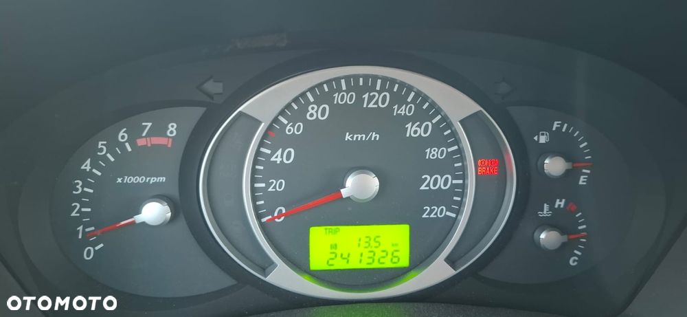 Hyundai Tucson 2.0 Comfort 2WD - 11