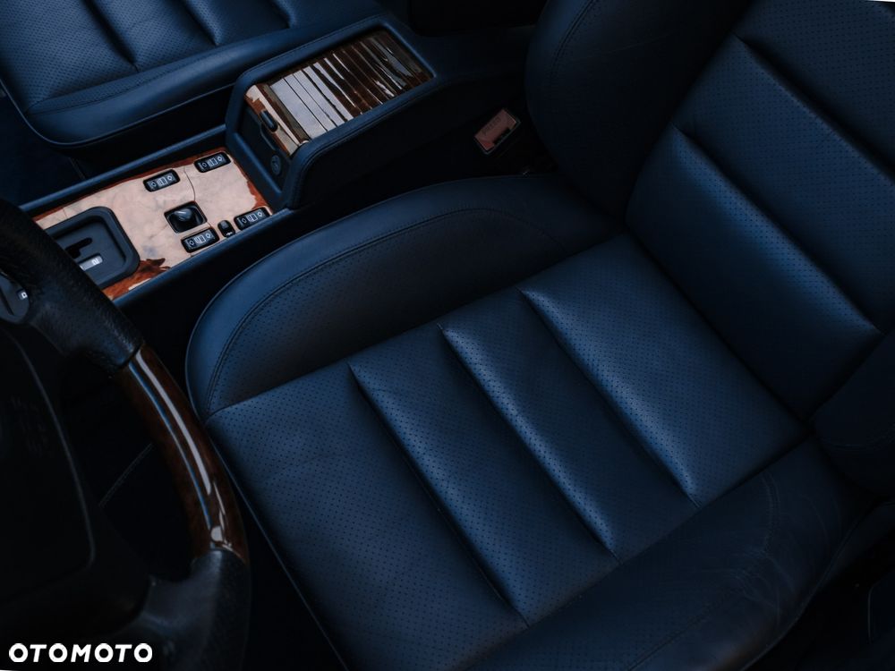 Mercedes-Benz W124 (1984-1993) - 12