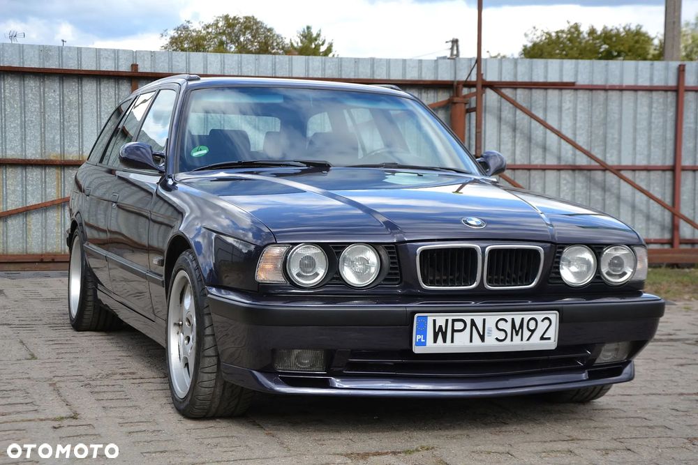 BMW Seria 5 540i - 23