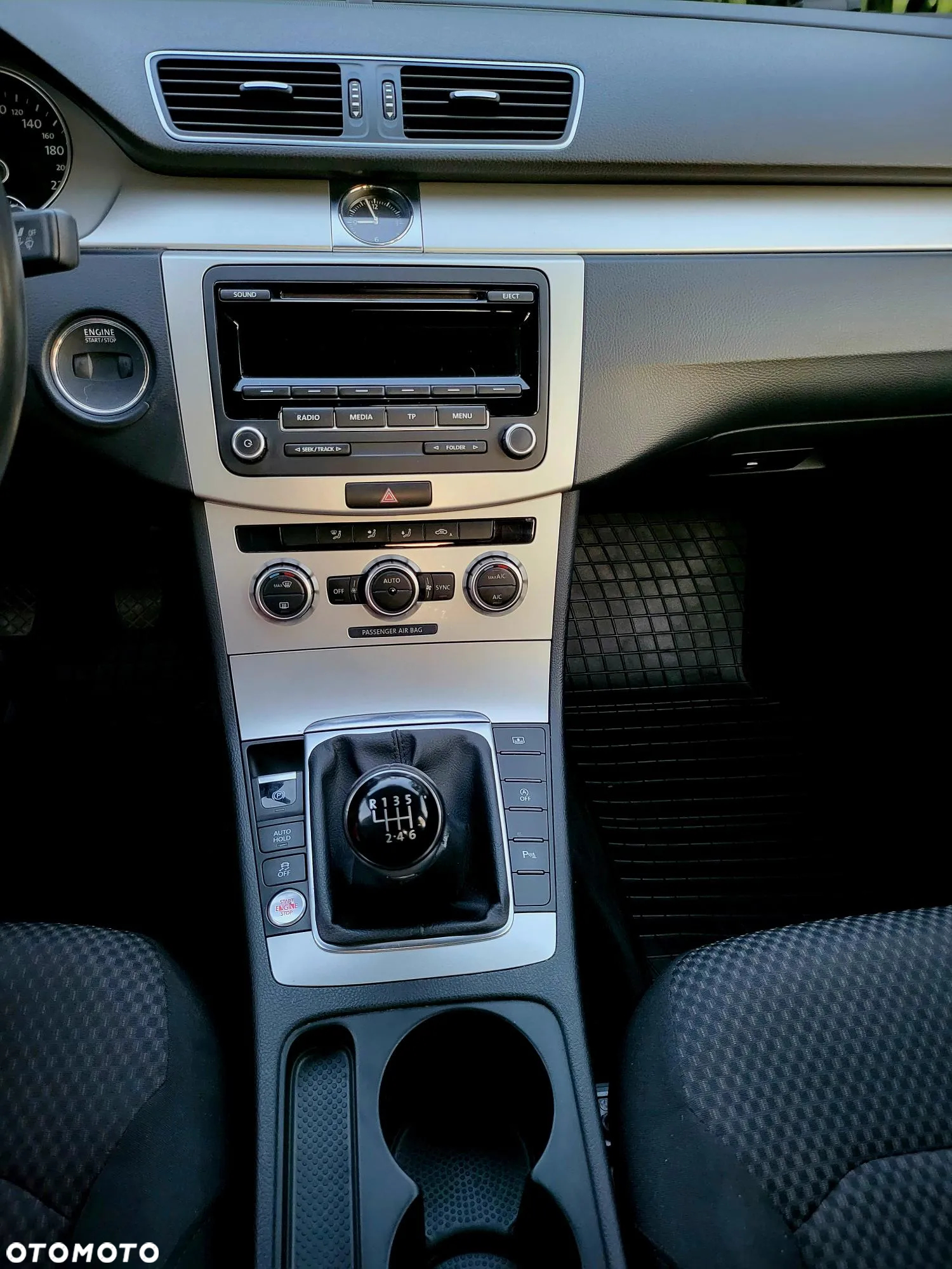 Volkswagen Passat - 8