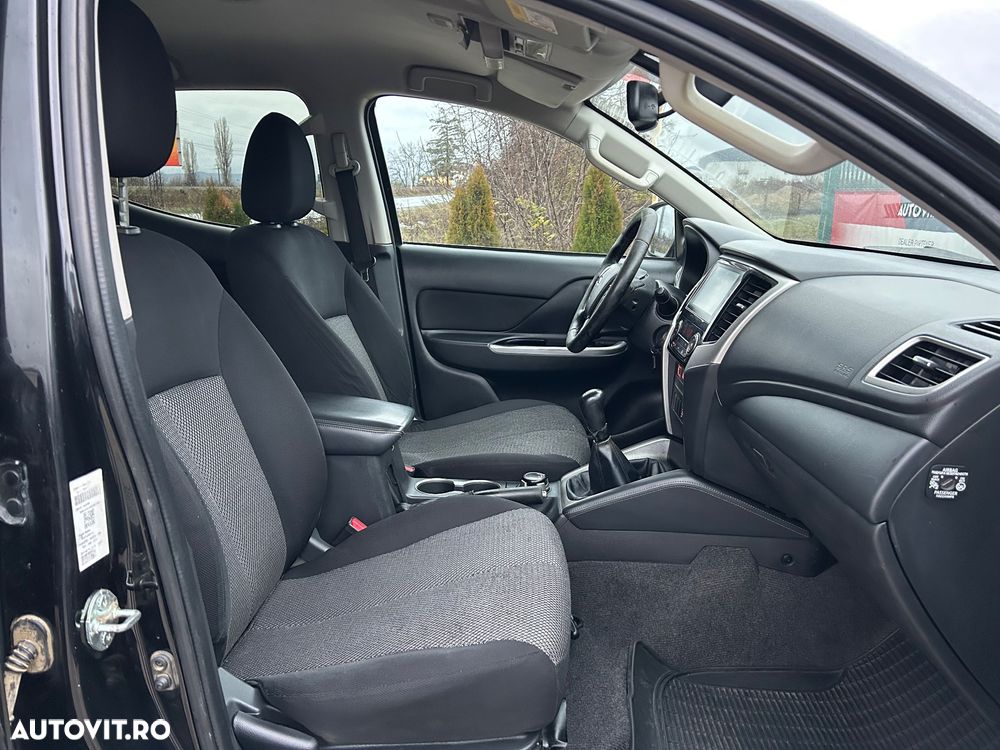 Mitsubishi L200 Double Cab 2.2 DI-D M/T Instyle - 21