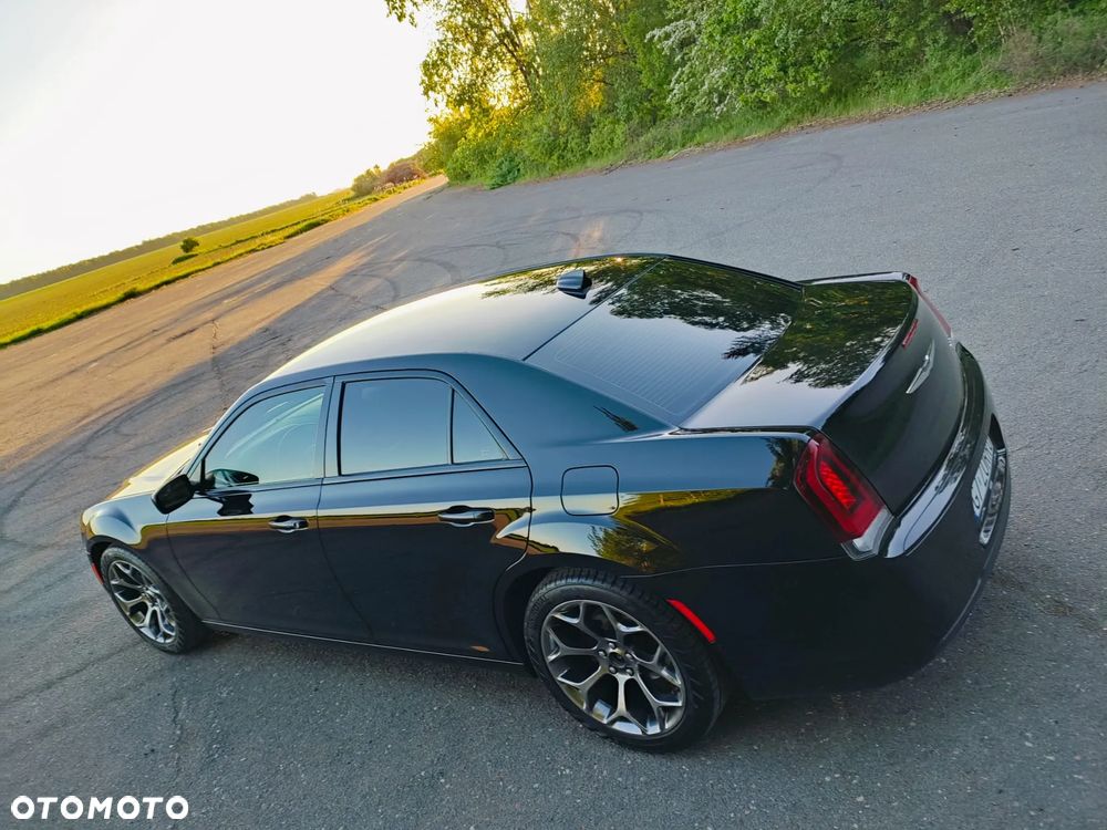 Chrysler 300s - 12