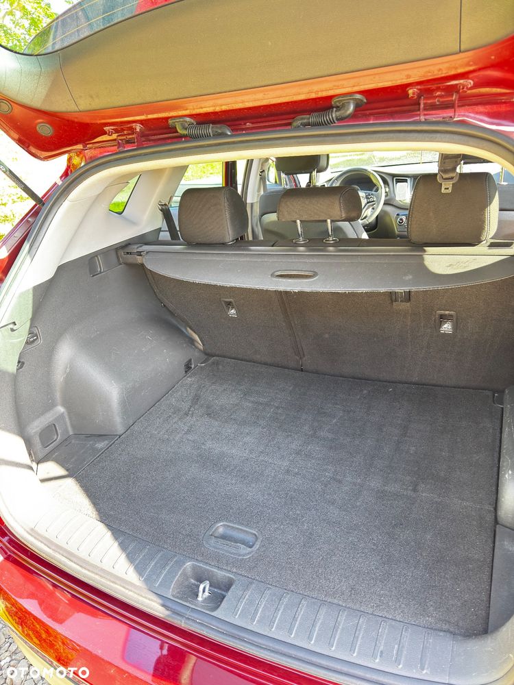 Hyundai Tucson 1.6 GDI BlueDrive GO 2WD - 11