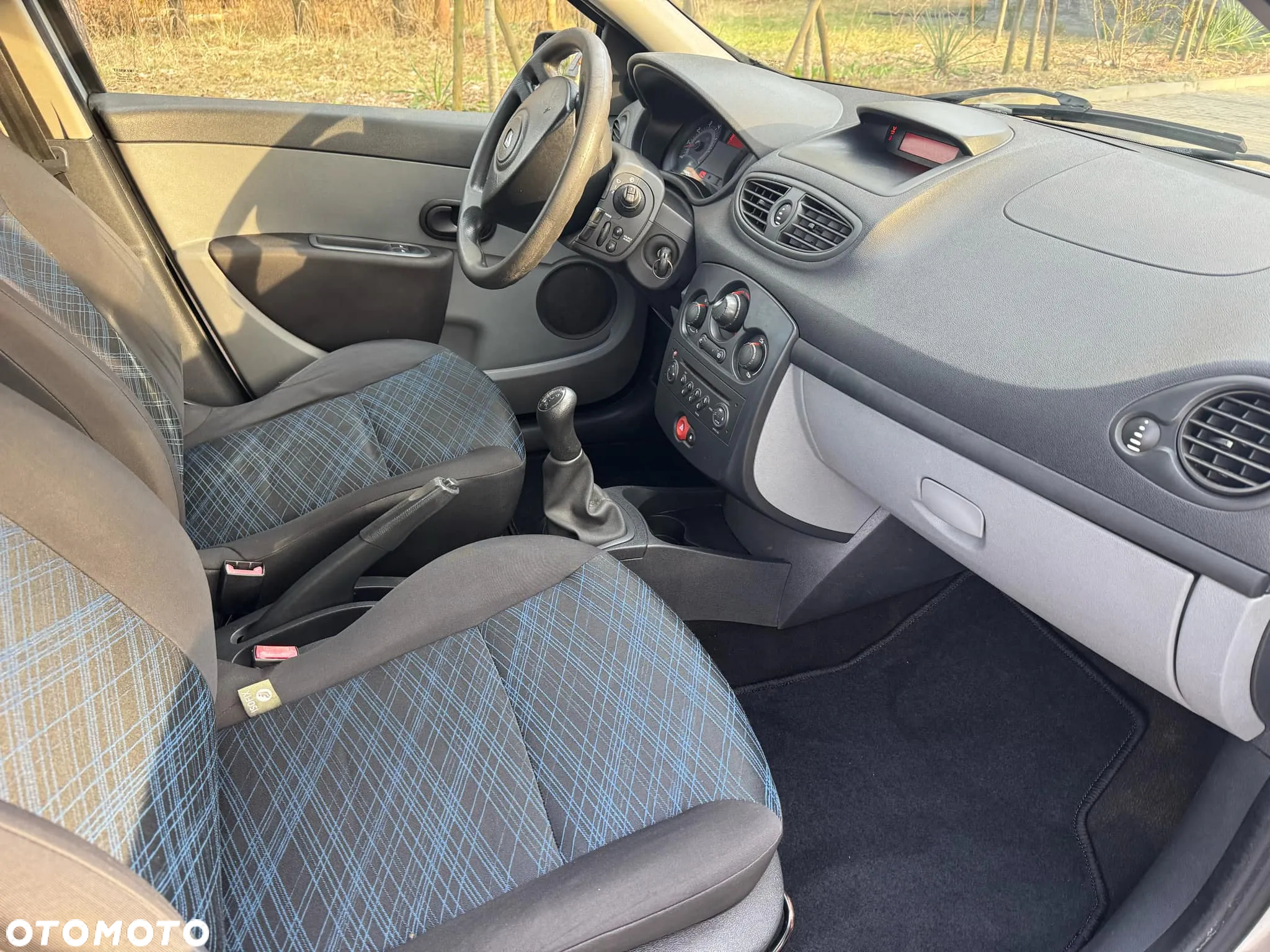 Renault Clio 1.2 16V All Inclusive - 9