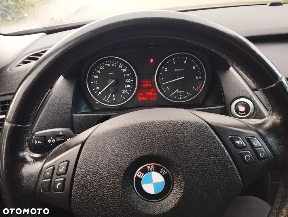 BMW X1 sDrive18i - 22