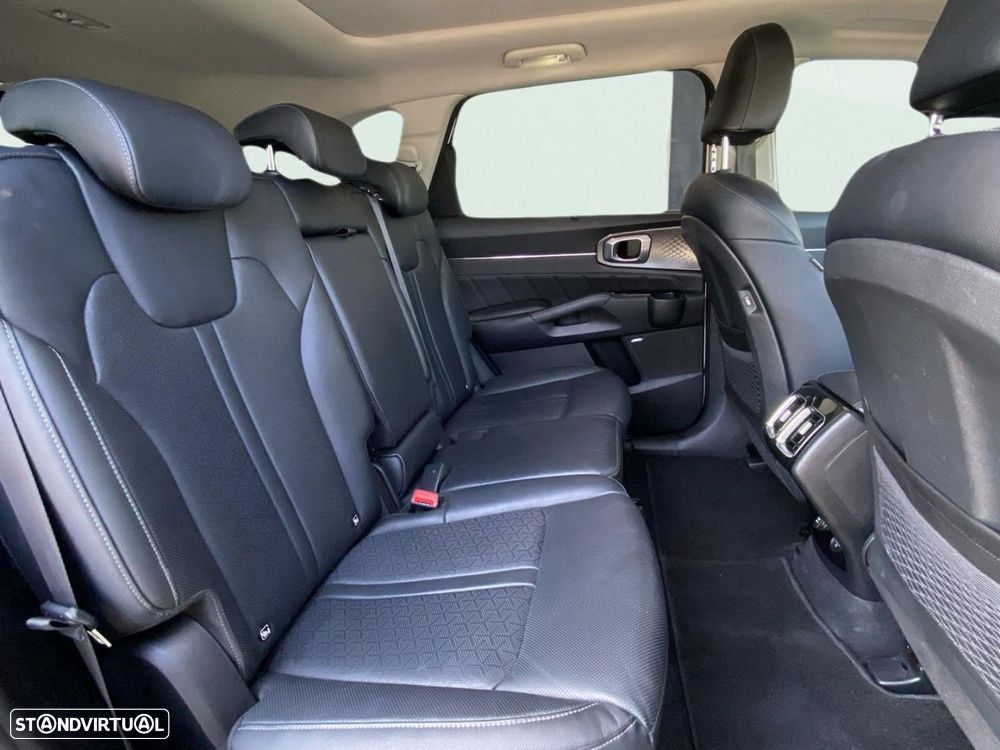 Kia Sorento - 23