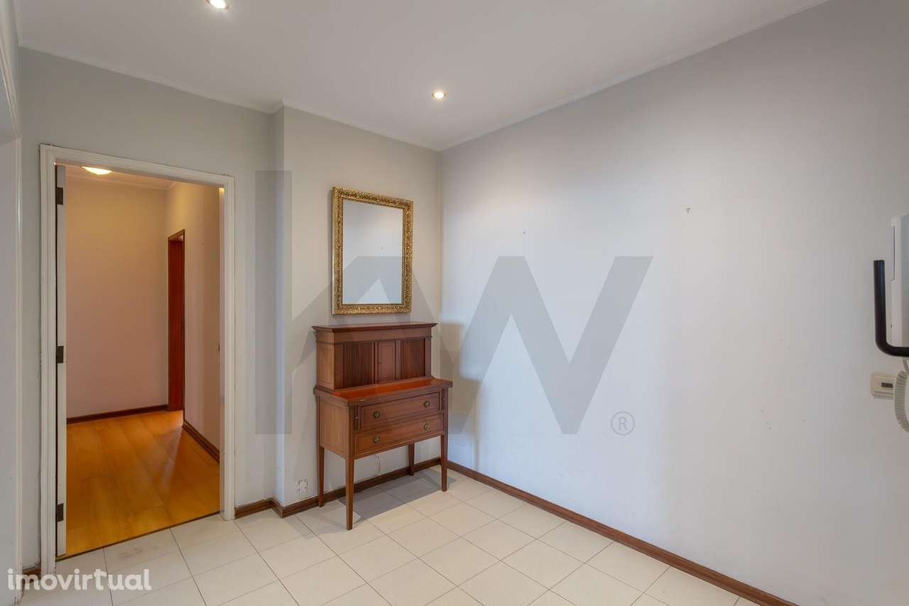 O seu novo lar no alto de Nova Oeiras — T3 com Vista Mar e Serra - Grande imagem: 3/43